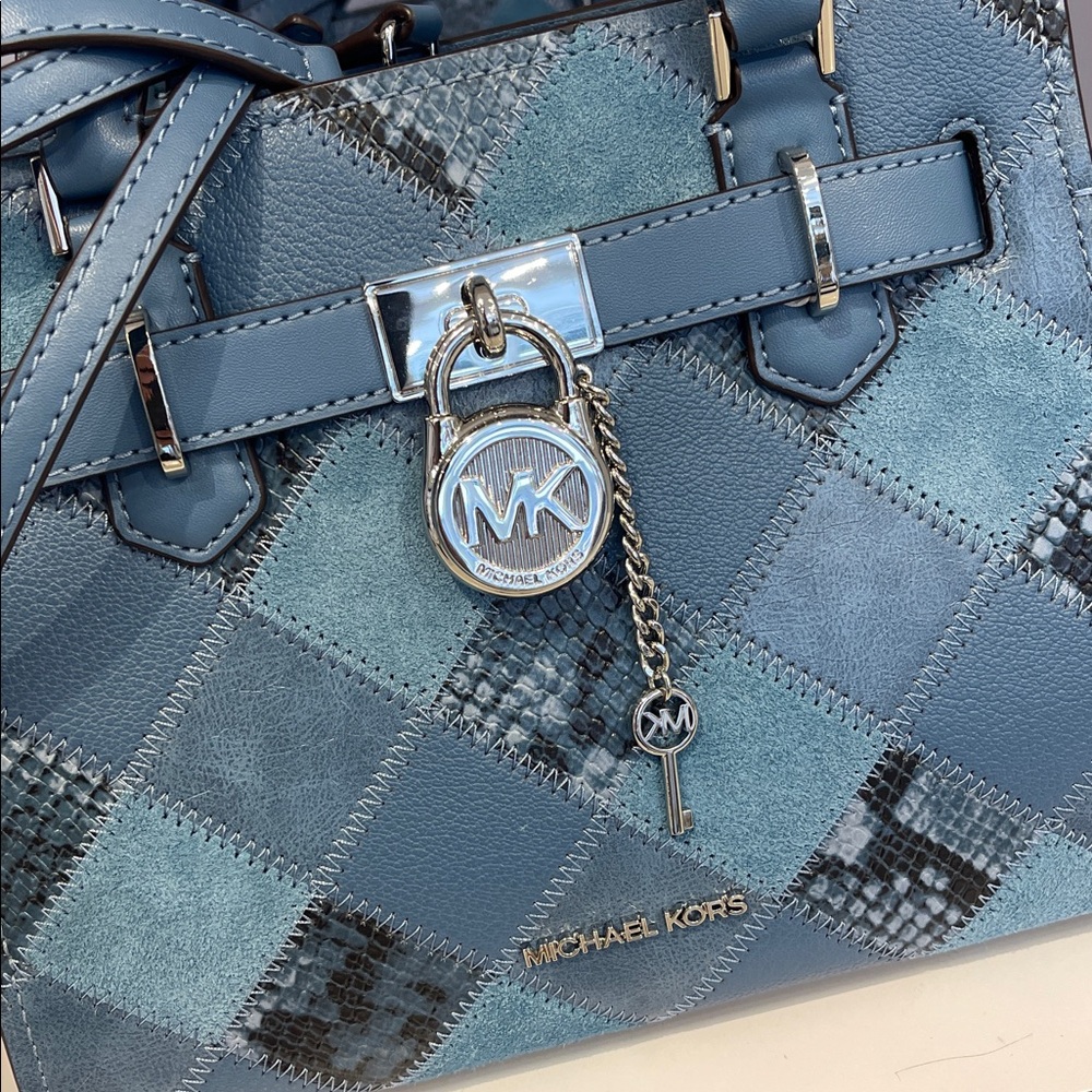 MICHAEL KORS Hamilton Sm Patchwork Satchel Crossbody Bag
Cornflower
NWT - Picture 2 of 16
